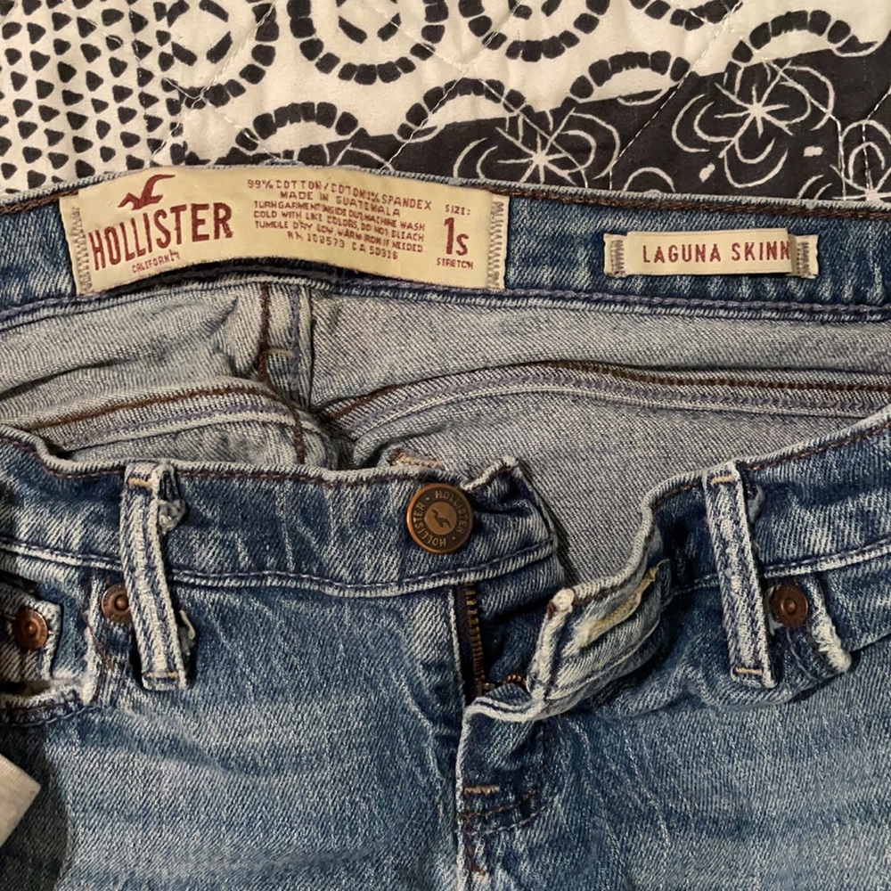 Hollister skinny denim - Picture 3 of 4